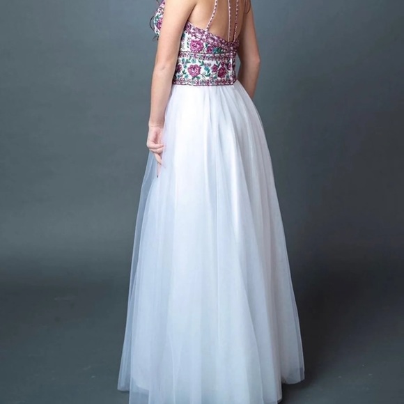 Mori Lee Prom White Multi color Size 2 Worn one time in almost perfect condition - Picture 3 of 4